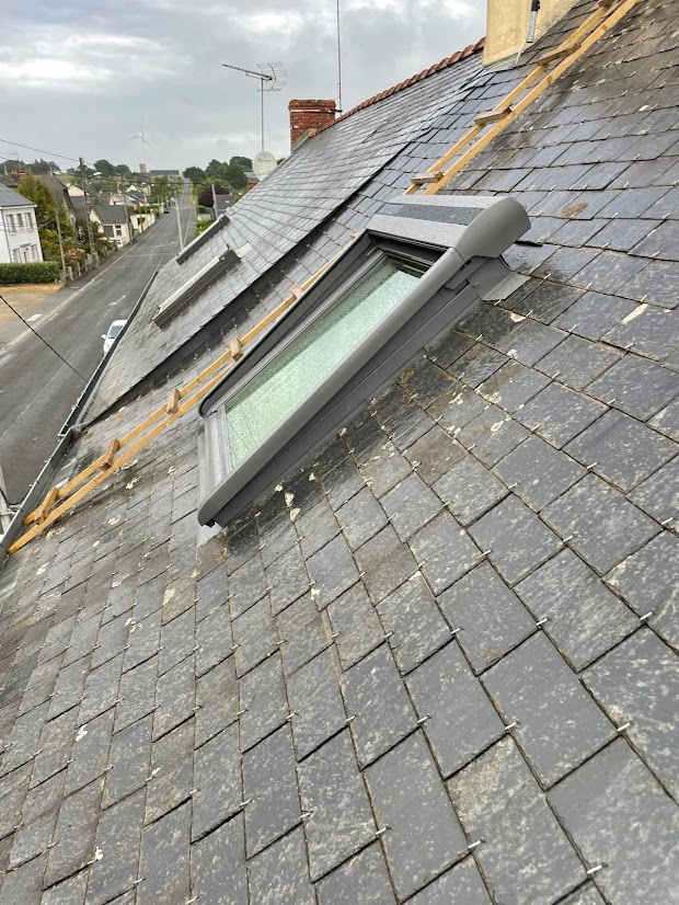 Création et pose de Velux à Couffé – Bourgeois Couverture, votre expert local